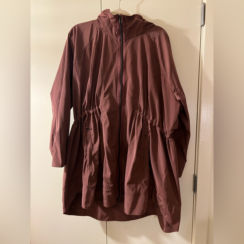 Athleta lightweight raincoat